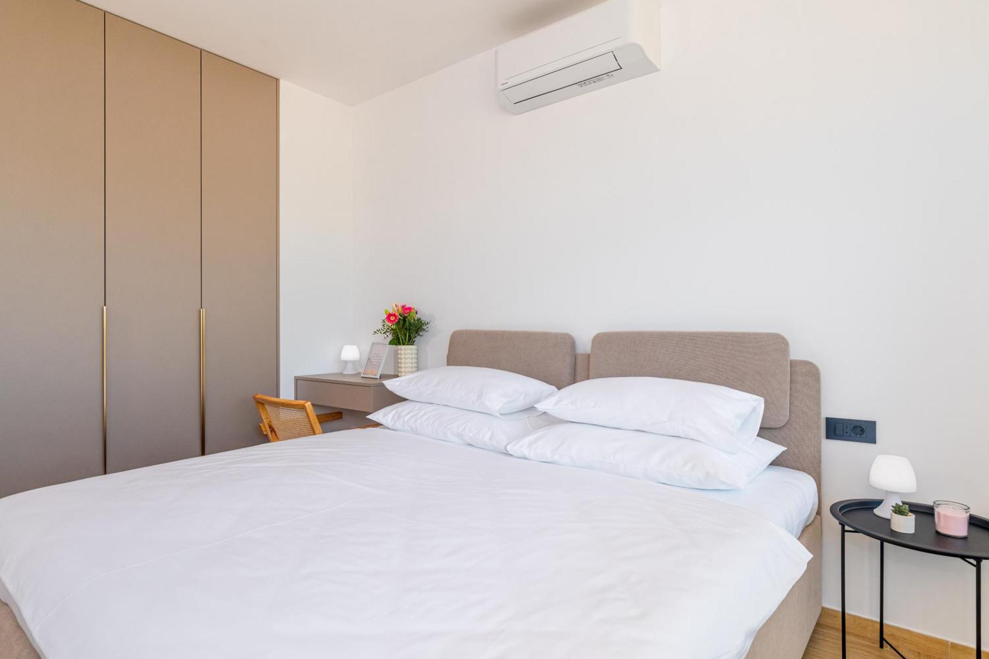 Luxury Lariv Krk Apartment *